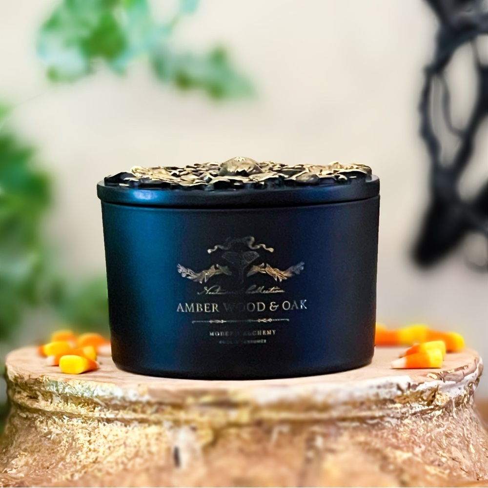 NEW Modern Alchemy Amber Wood & Oak Textured Lid Bougie Parfumee 15.1 OZ Candle - Picture 3 of 15